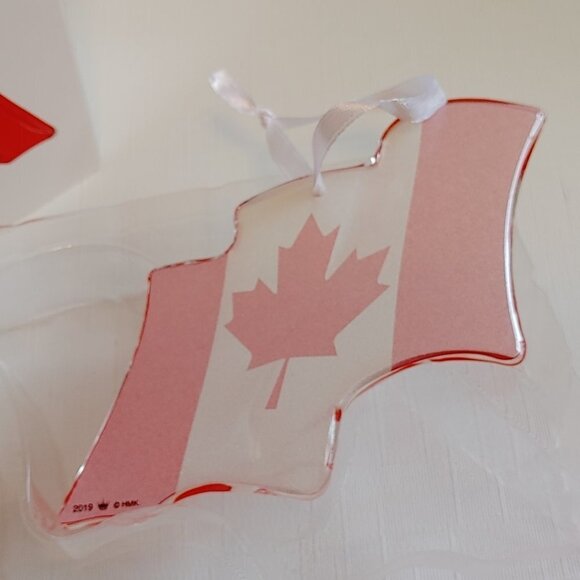 2019 Hallmark Keepsake Canadian Pride Ornament Glass Canadian Flag Terry… - Picture 8 of 8